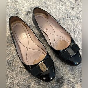 Salvatore Ferragamo Flat Bow Shoes 8.5
